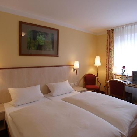 Gasthof-Landhotel-Metzgerei Zum Stern Rudenau Екстериор снимка